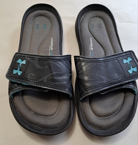 Under Armour Women's Ignite Black Slides    Size 9 - Picture 1 of 10